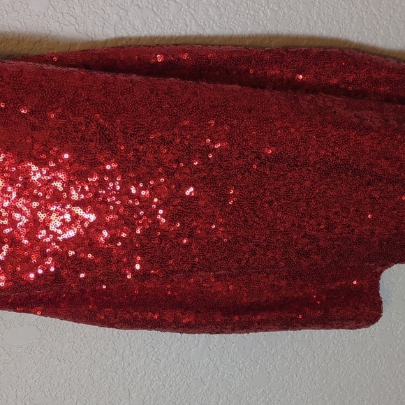 B. Smart women's red sequin sleeveless cowl neck mini dress 📸 - Picture 2 of 5